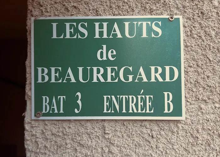 Le Nid De Beauregard Апартаменты *