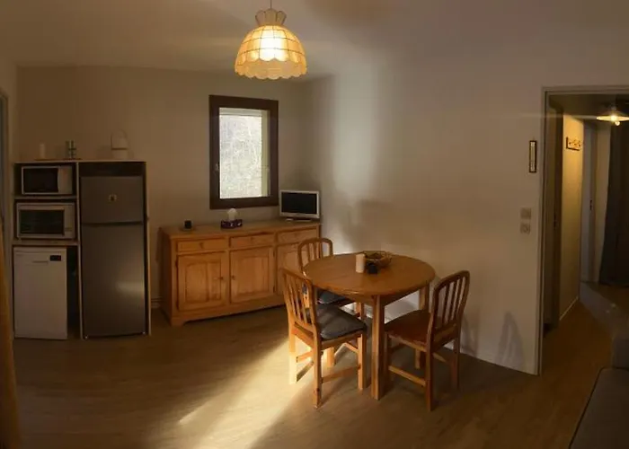 Апартаменты Le Nid De Beauregard